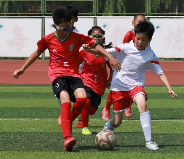 完善交通用餐寄宿资助等帮扶全面展开小班化教育变革 完善交通用餐寄宿资助等帮扶全面展开小班化教育变革